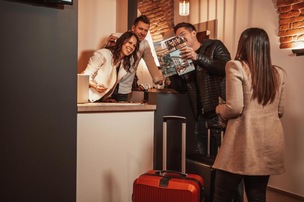 Gentry11 Rooms&More Maribor Luaran gambar
